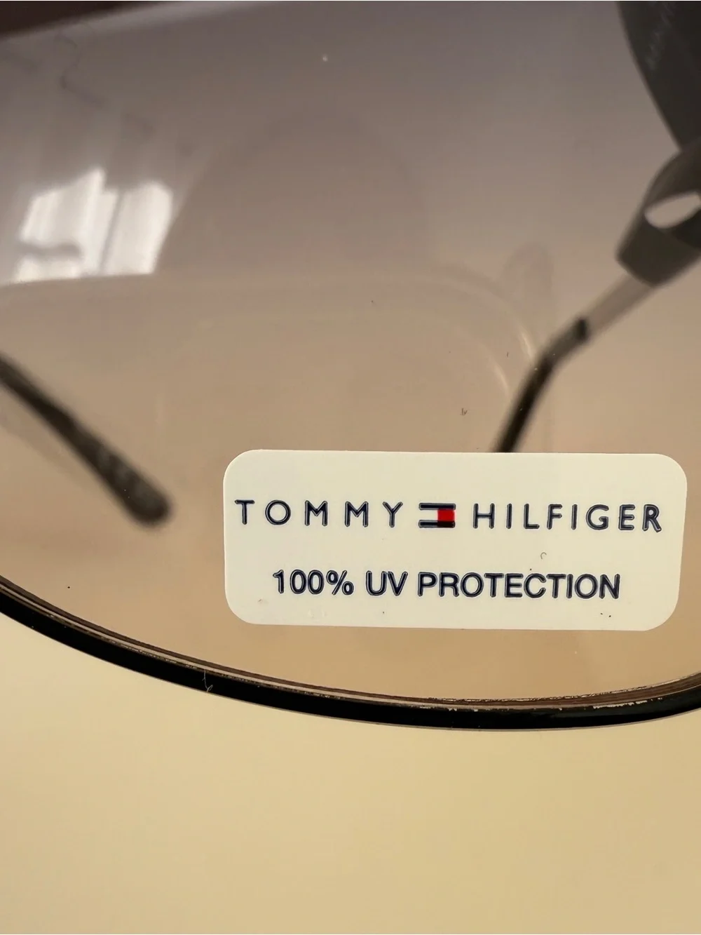 Tommy Hilfiger women round